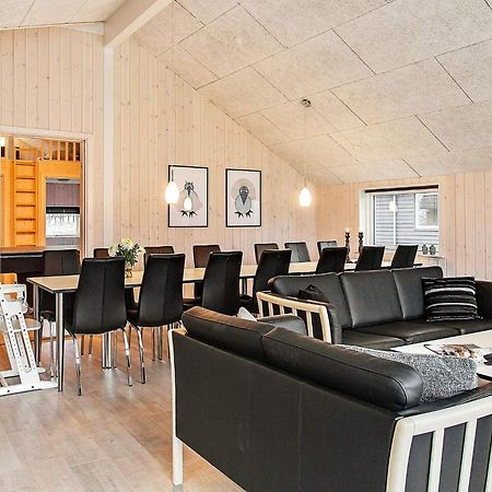 קפלן 12 Person Holiday Home In Hasselberg מראה חיצוני תמונה